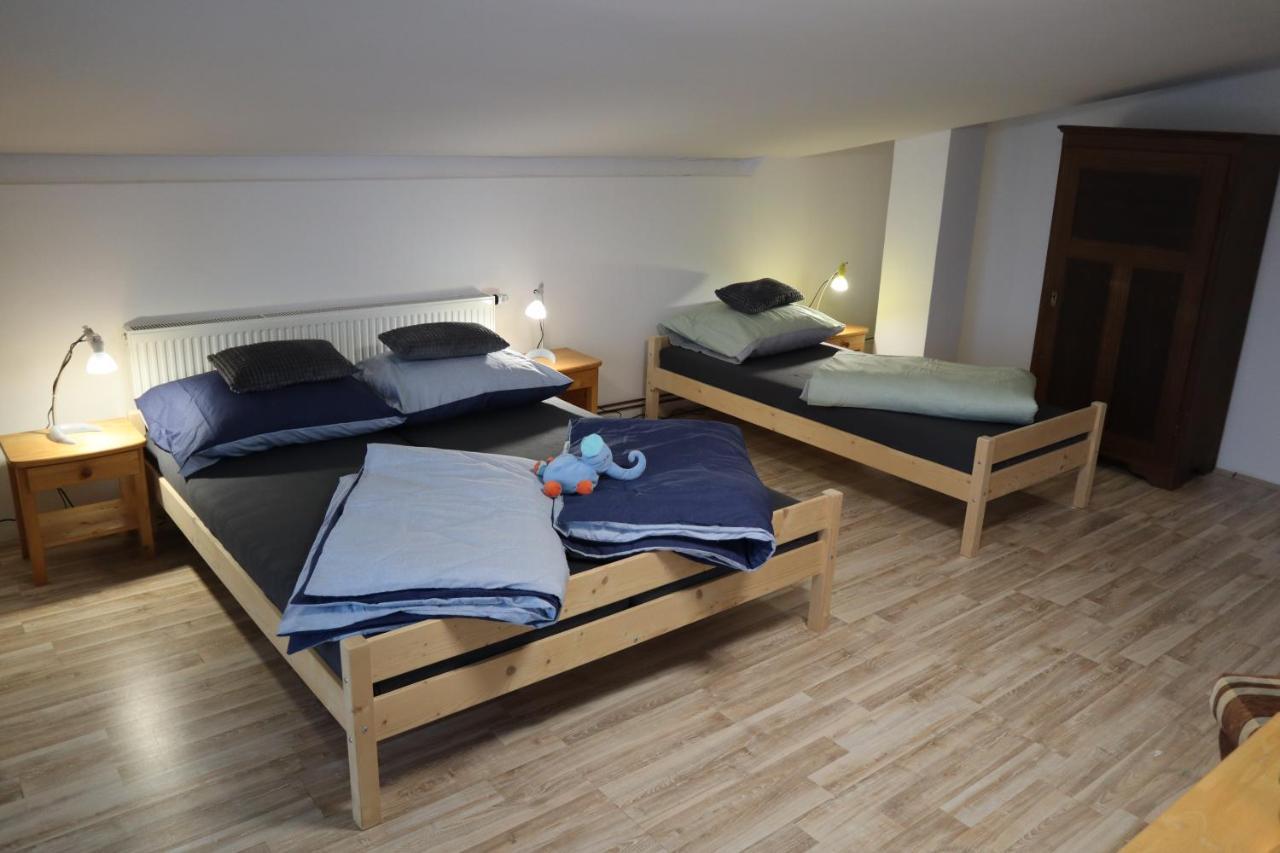 Prazdninovy Dum Jirkov Zelezny Brod Exterior foto