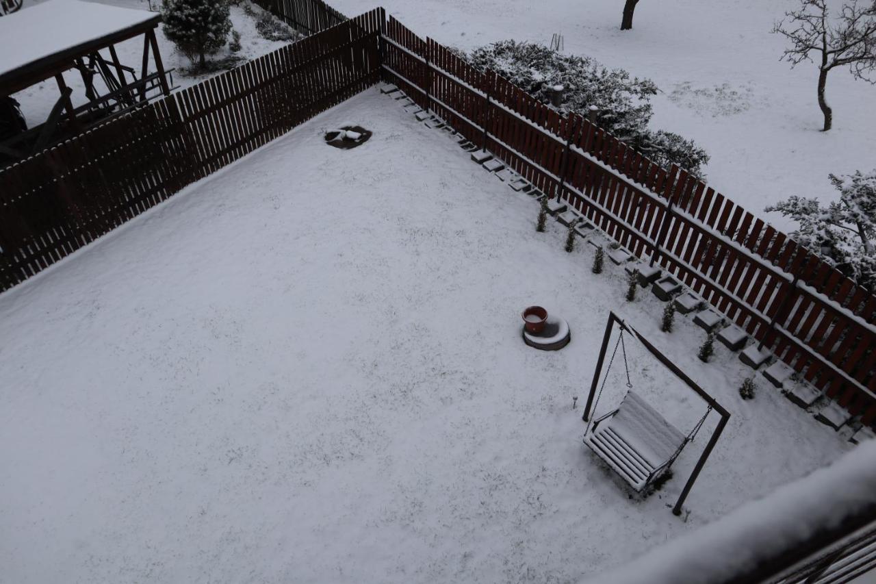 Prazdninovy Dum Jirkov Zelezny Brod Exterior foto